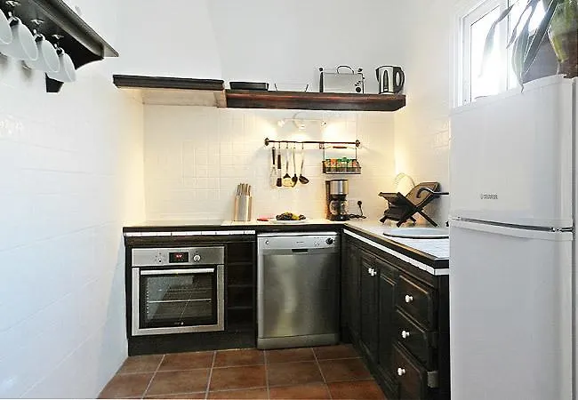 Casa Emerenciana Femés